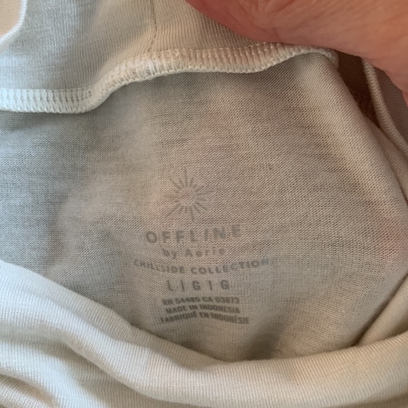 Aerie white turtleneck - Picture 5 of 10